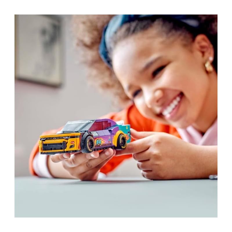LEGO Speed Champions Chevrolet Camaro ZL1 - scale