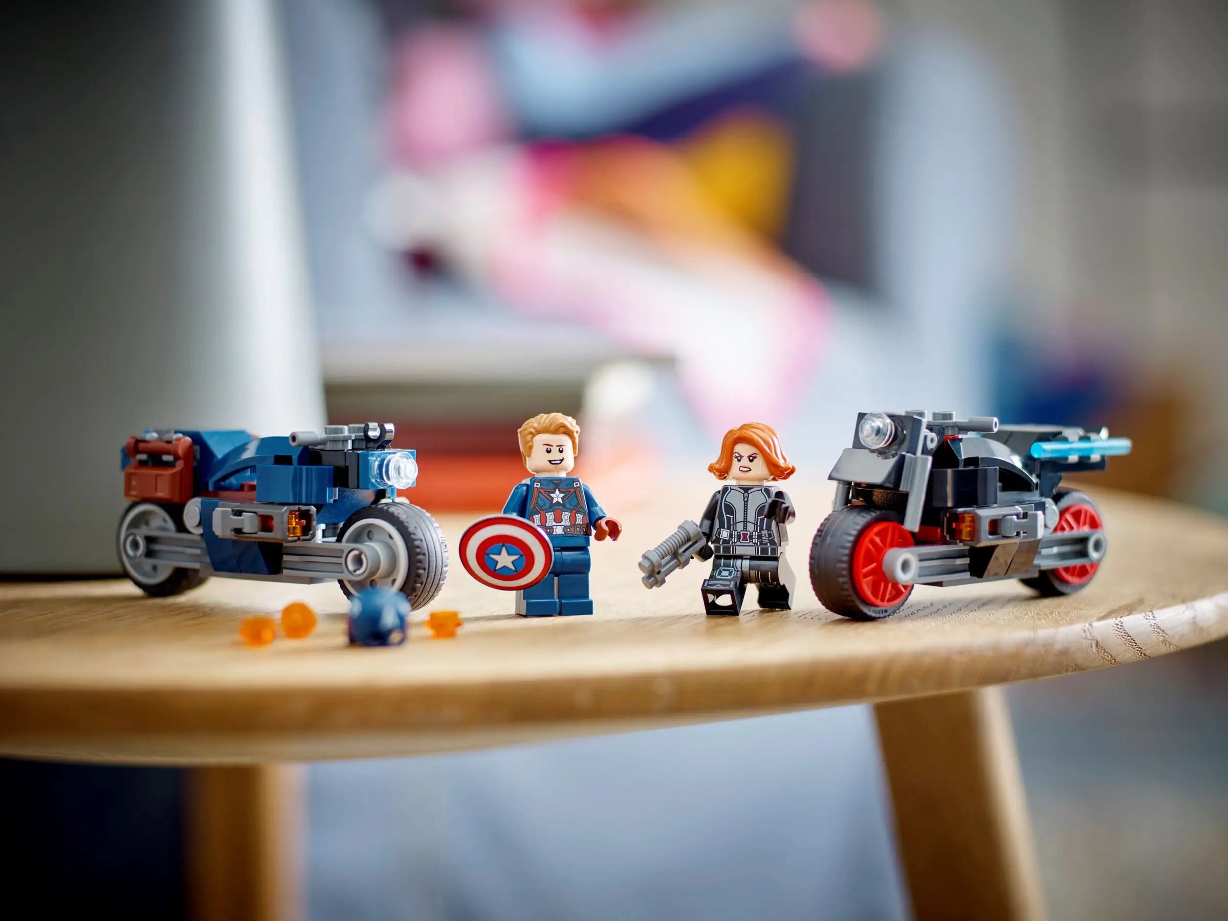 Lego Marvel Black Widow & Captain America Motorcycles