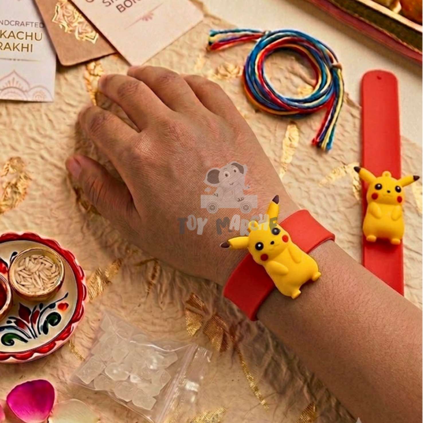 Mirada Pokémon Pikachu Generation One - 30 Cm With Rakhi