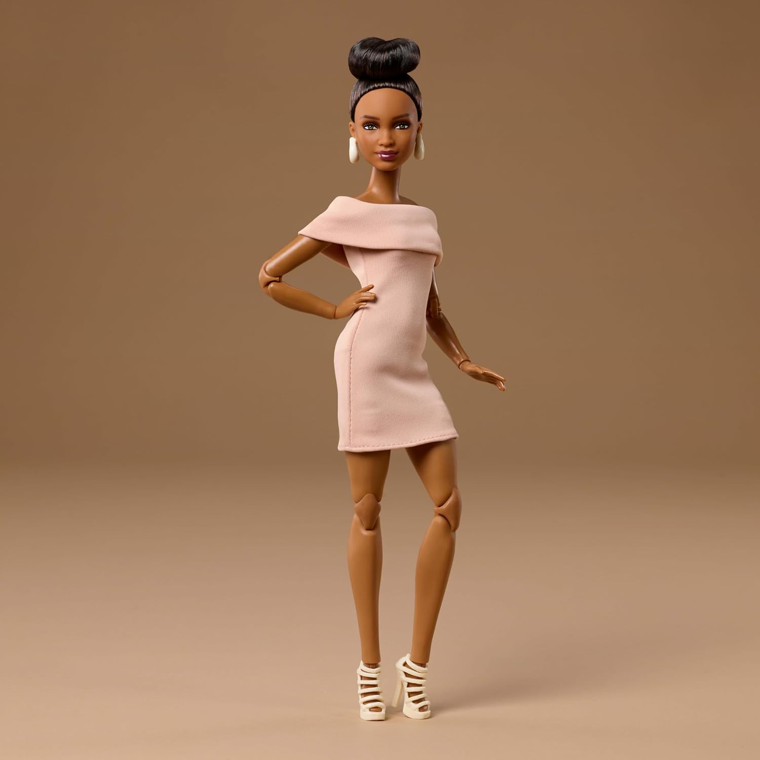 Barbie Basics 2026 Neutrals Series, Model 08
