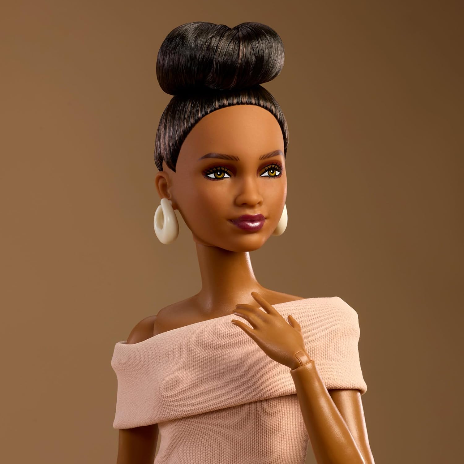 Barbie Basics 2026 Neutrals Series, Model 08