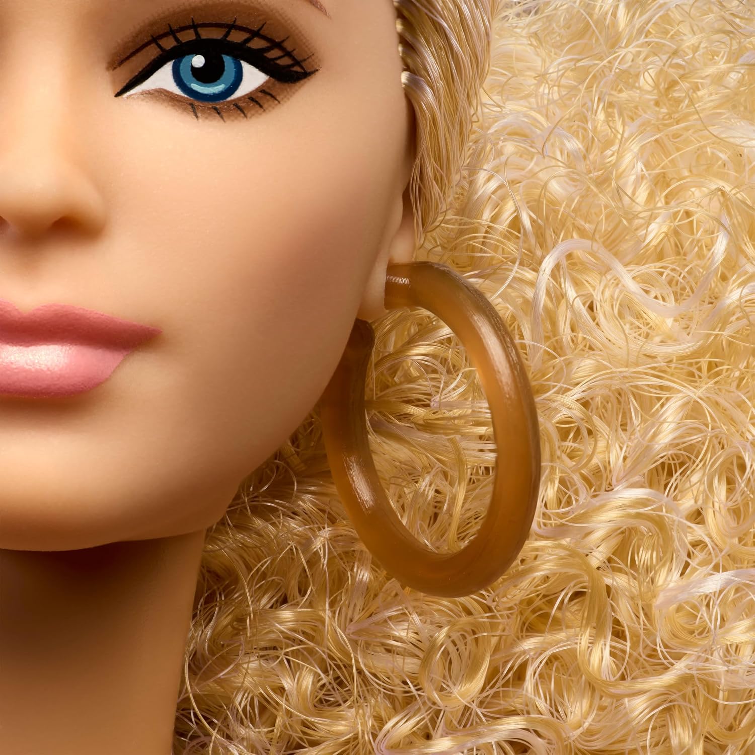 Barbie Basics 2026 Neutrals Series, Model 07