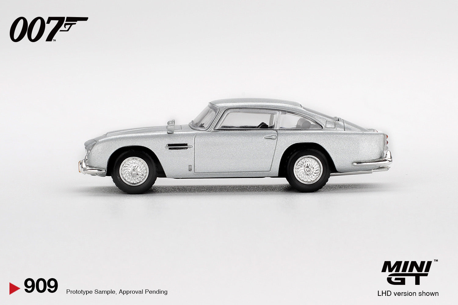 Mini GT 909 Blister Aston Martin DB5 “Casino Royale”