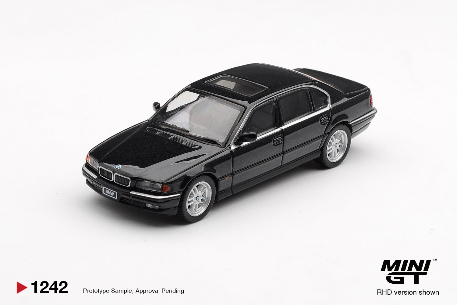 Mini GT 1242 BMW 750IL Black Sapphire