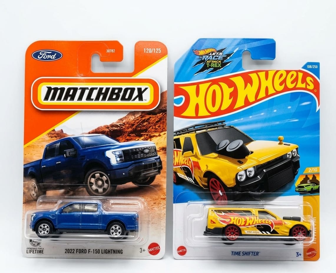 Matchbox 2022 Ford F-150 Lightning And Time Shifter