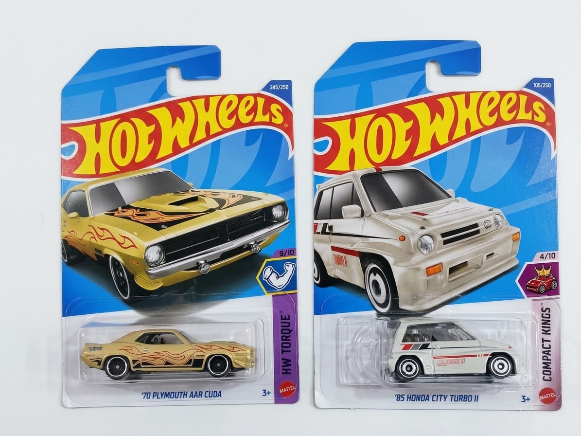Hot Wheels '70 Plymouth AAR Cuda and 85 Honda City Turbo II