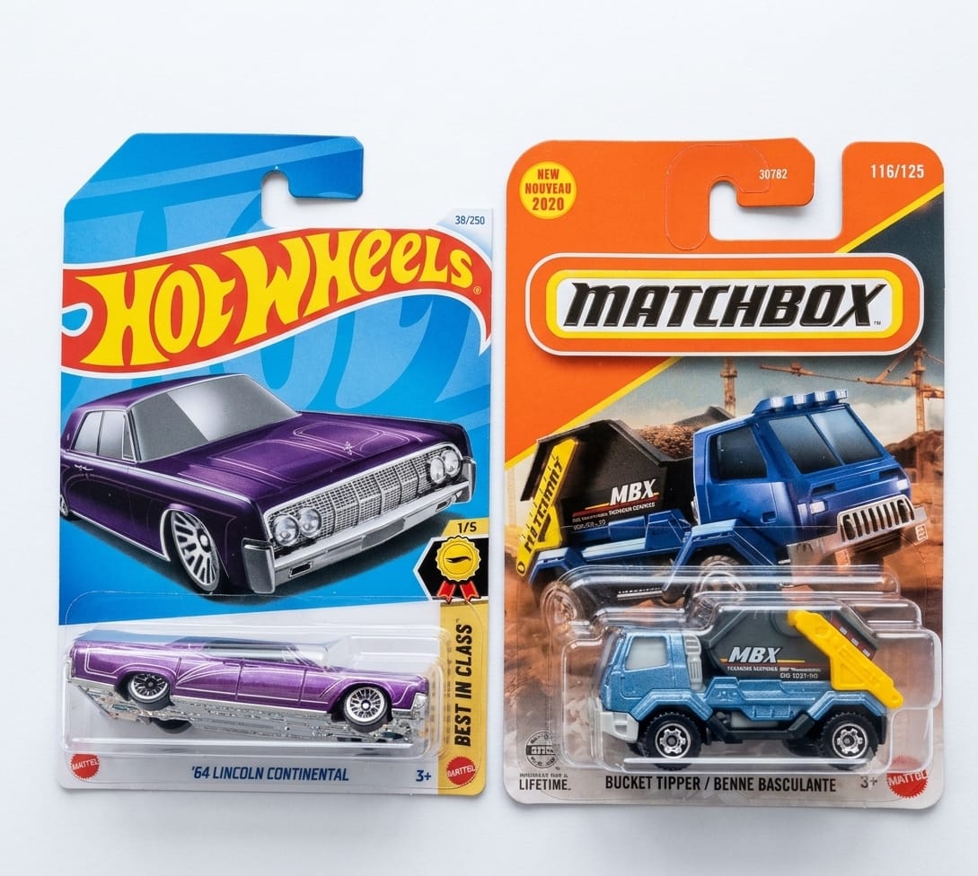 Hot Wheels '64 Lincoln Continental And Matchbox Bucket Tipper