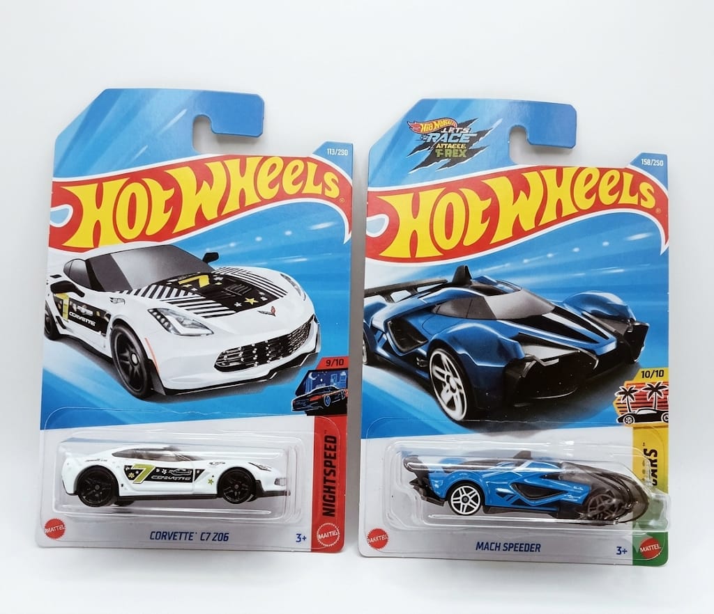 Hot Wheels Corvette C7 Z06 and Mach Speeder