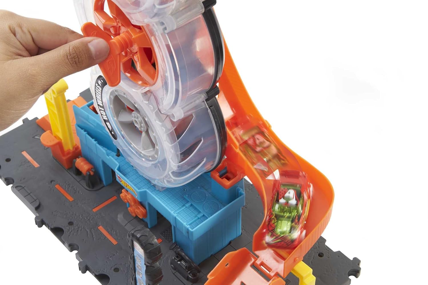 Hot Wheels City Super Twist Tire Shop Playset