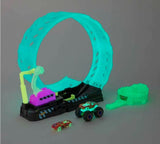 Hot Wheels Epic Loop Challenge - Monster Trucks - Glow in the Dark