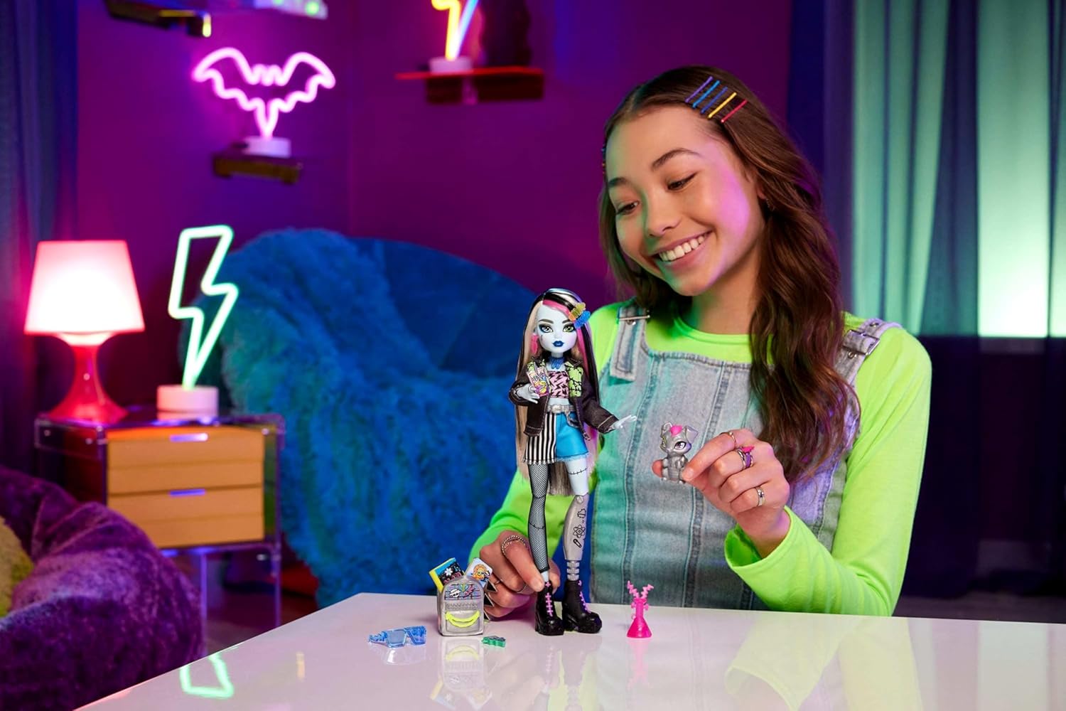 Monster High Frankie Stein Doll With Pet And Accessories