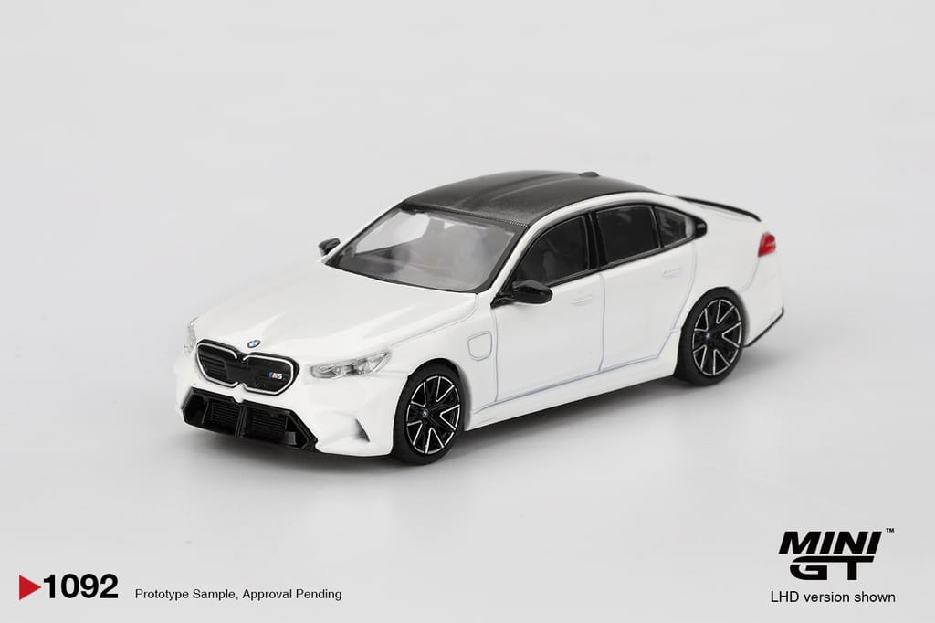 Mini GT 1092 BMW M5 Alpine White