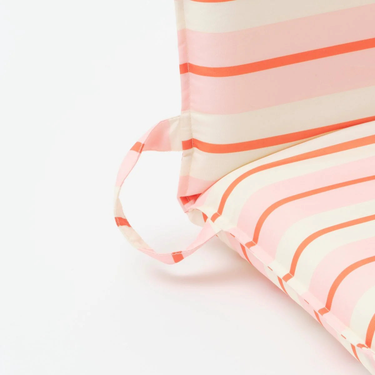 SUNNYLiFE Folding Seat Summer Stripe Strawberry Sorbet