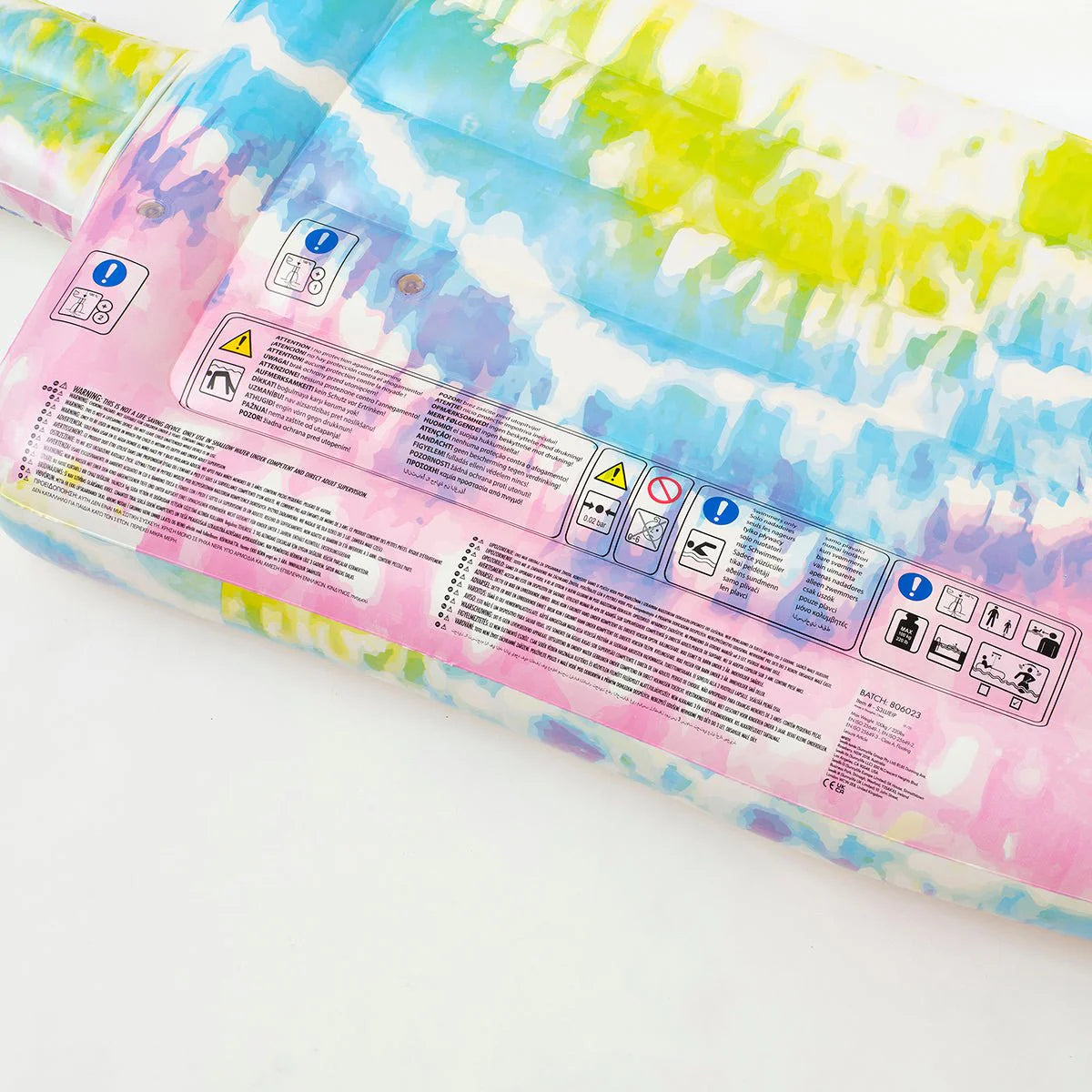 SUNNYLiFE Tie Dye Color Inflatable Luxe Lie-On Float Ice-Pop