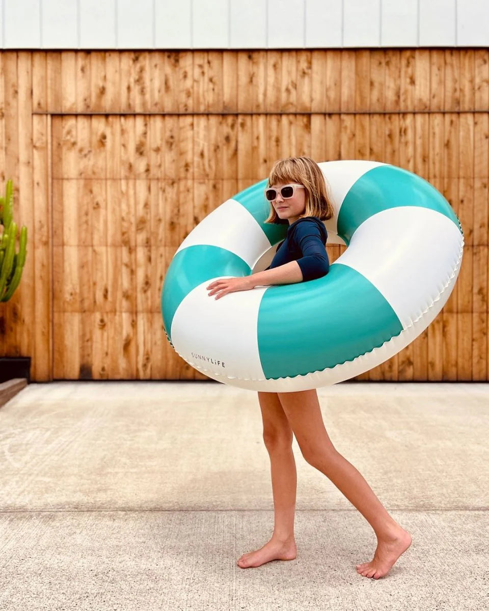 SUNNYLiFE White and Green Color Inflatable Pool Ring De Playa Esmeralda