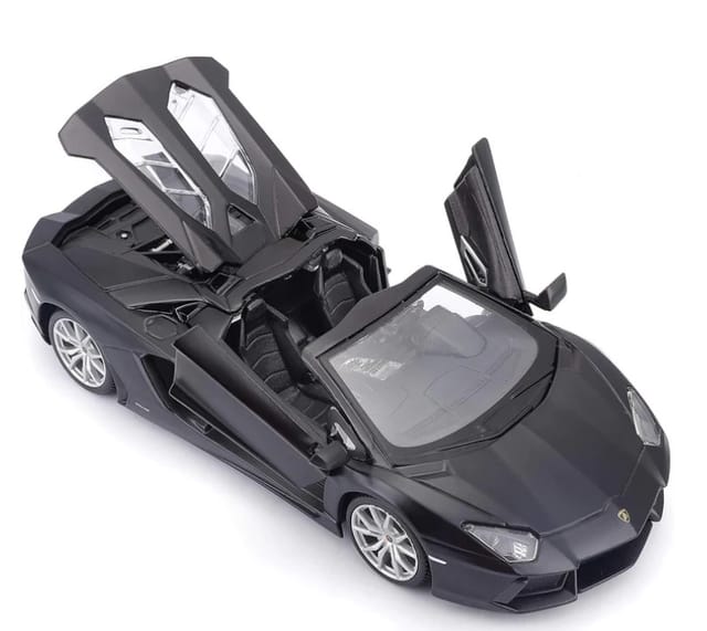 Maisto Diecast Aventador Roadster - Matte Black - 1:24