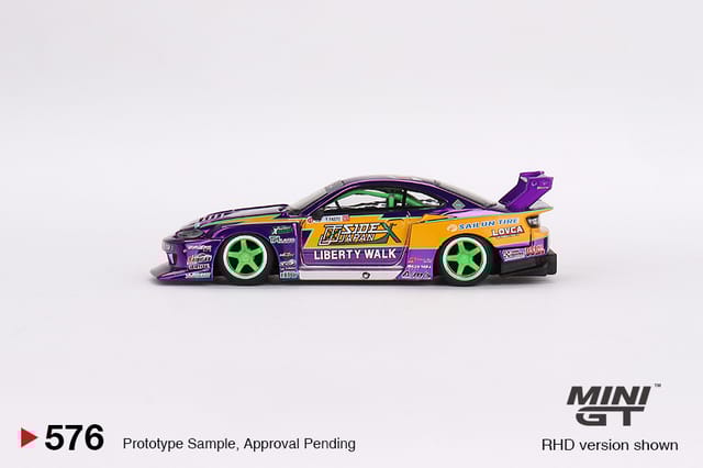 Mini GT Nissan S15 Silvia LBsuper Silhouette 555 2022