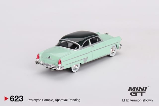 Mini GT Lincoln Capri 1954 Parklane - Bloomfield Green