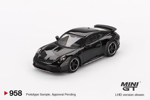 Mini GT 958 Porsche 911 Dakar Black