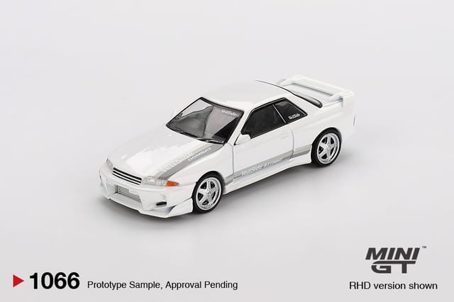 Mini GT 1066 Nissan Skyline GT-R (R32) VeilSide Combat C-I White