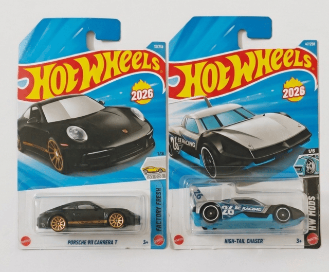 Hot Wheels Porsche 911 Carrera T and High-Tail Chaser