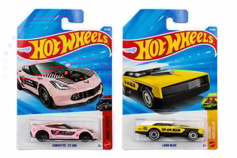 Hot Wheels Corvette C7 Z06 and Long Bloc