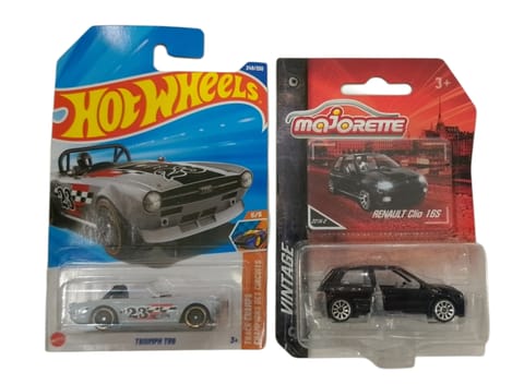 Hot Wheels Triumph TR6 and Majorette Renault Clio 16S